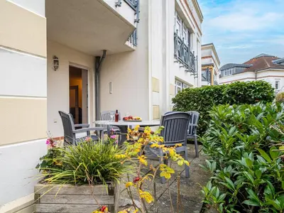 Ein Garten an der Unterkunft Villa Nicole - Wohnung 01
