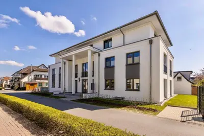 Das Gebäude in dem sich die Ferienwohnung befindet