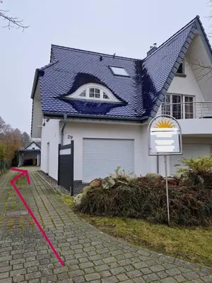 Das Gebäude in dem sich das Ferienhaus befindet