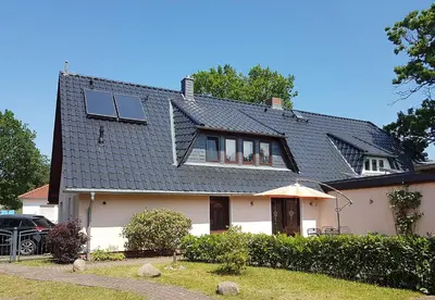 Das Gebäude in dem sich das Ferienhaus befindet