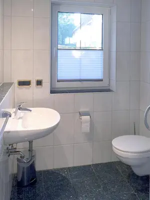 Ein Badezimmer in der Unterkunft Haus Lili-Marleen