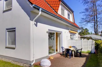 Das Gebäude in dem sich das Ferienhaus befindet