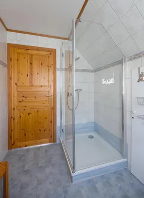 Ein Badezimmer in der Unterkunft Haus Hühnergott