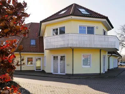 Das Gebäude in dem sich die Ferienwohnung befindet