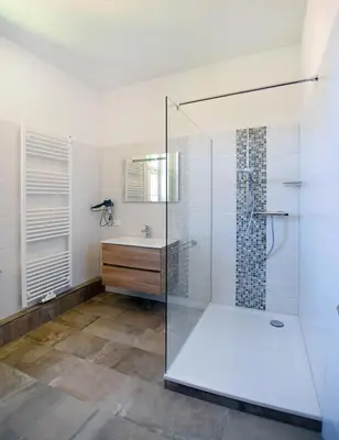Ein Badezimmer in der Unterkunft Haus Anna Wo 1