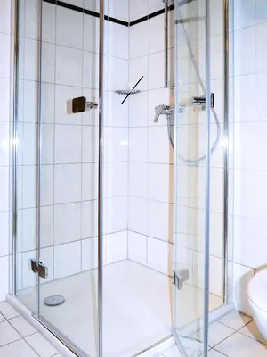 Ein Badezimmer in der Unterkunft Eichenpark Haus 2 Wohnung 1