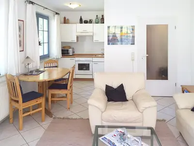 Küche/Küchenzeile in der Unterkunft Eichenpark Haus 1 Wohnung 3