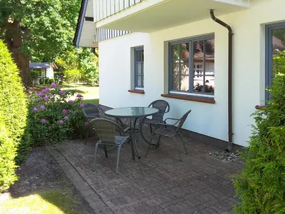 Ein Garten an der Unterkunft Eichenpark Haus 1 Wohnung 3