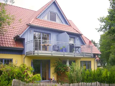 Das Gebäude in dem sich die Ferienwohnung befindet