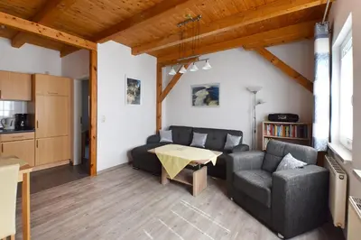 Ein Sitzbereich in der Unterkunft Ankerplatz RH 3