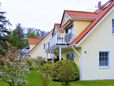 Das Gebäude in dem sich die Ferienwohnung befindet