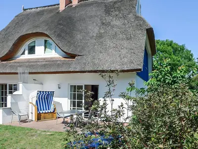 Das Gebäude in dem sich das Ferienhaus befindet