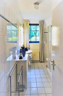 Küche/Küchenzeile in der Unterkunft Eichenpark Haus 1 Wohnung 6