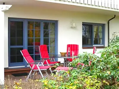 Ein Garten an der Unterkunft Eichenpark Haus 2 Wohnung 2