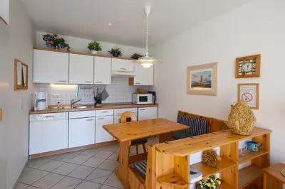 Küche/Küchenzeile in der Unterkunft Eichenpark Haus 4 Wohnung 2