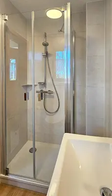 Ein Badezimmer in der Unterkunft Hirtenstr 1 F