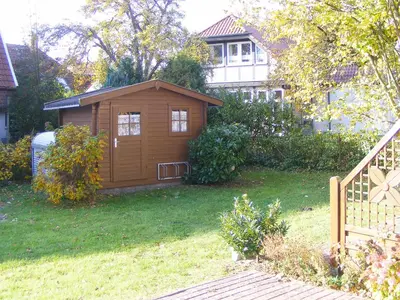 Ein Garten an der Unterkunft Hirtenstr 1 F