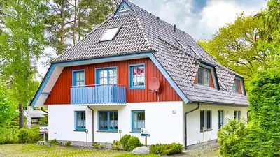 Das Gebäude in dem sich die Ferienwohnung befindet