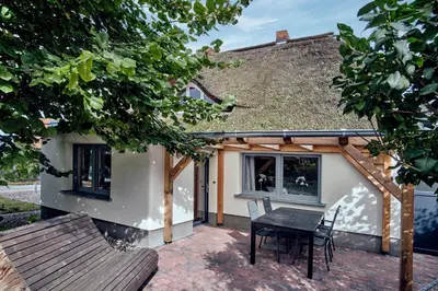 Das Gebäude in dem sich die Ferienwohnung befindet