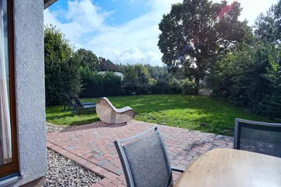 Ein Garten an der Unterkunft Aufwind I Haushälfte