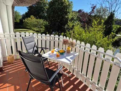 Ein Balkon oder eine Terrasse in der Unterkunft Swart Johann - 4 Personen, Haustier, Nähe Bodden, WLAN