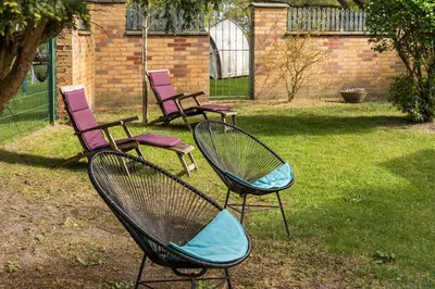 Ein Garten an der Unterkunft Haus am Schilf - Wohnung 3