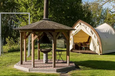 Ein Garten an der Unterkunft Haus am Schilf - Wohnung 6