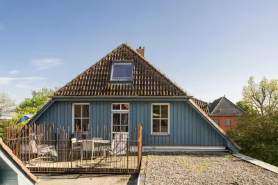 Das Gebäude in dem sich die Ferienwohnung befindet