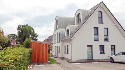 Das Gebäude in dem sich die Ferienwohnung befindet
