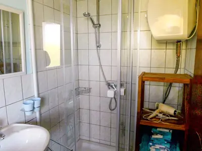 Ein Badezimmer in der Unterkunft Ferienhaus am Saaler Bodden