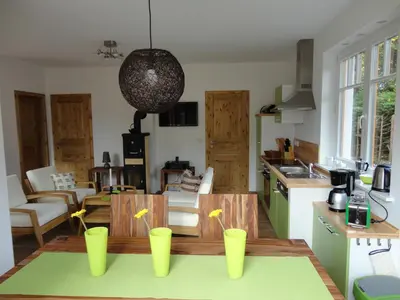 Küche/Küchenzeile in der Unterkunft Boddenfrosch, ruhig gelegen mitten im Ortskern von Wieck mit Sauna und kostenlosem Parkplatz