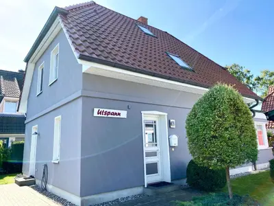 Das Gebäude in dem sich das Ferienhaus befindet