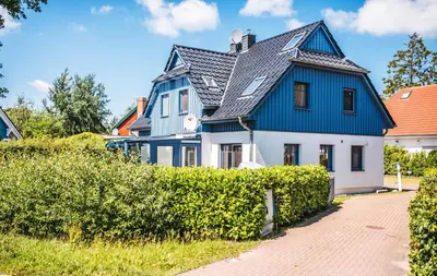 Das Gebäude in dem sich das Ferienhaus befindet