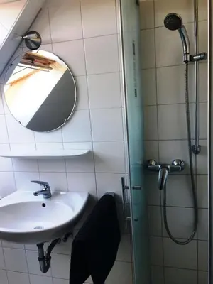Ein Badezimmer in der Unterkunft Wohnung Darßer Weg 10b