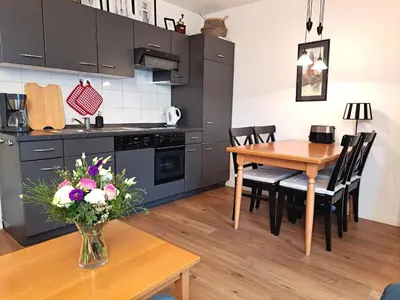 Küche/Küchenzeile in der Unterkunft Achtern Diek Haus 7 Wohnung 3