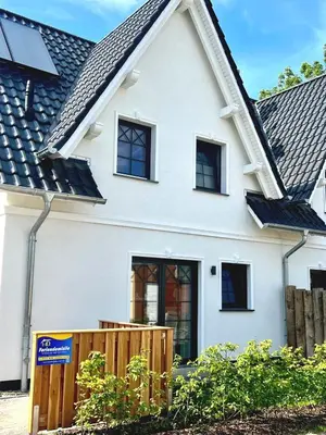 Das Gebäude in dem sich das Ferienhaus befindet