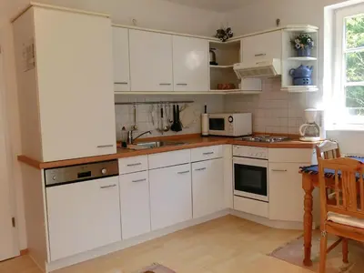 Küche/Küchenzeile in der Unterkunft Achtern Diek Haus 11 Wohnung 1