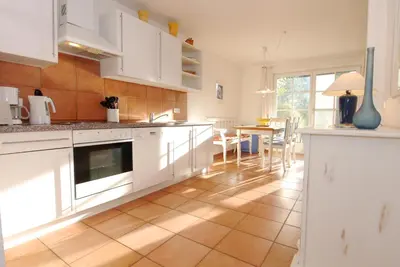 Küche/Küchenzeile in der Unterkunft Achtern Diek Haus 12b Wohnung 2