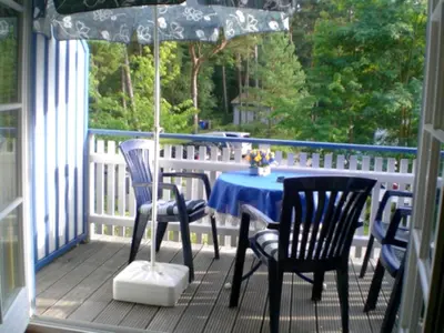 Ein Balkon oder eine Terrasse in der Unterkunft Achtern Diek Haus 12d Wohnung 6