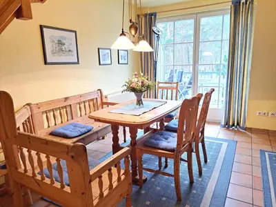 Ein Sitzbereich in der Unterkunft Achtern Diek Haus 12d Wohnung 6