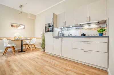 Küche/Küchenzeile in der Unterkunft Seestraße 54 Wohnung 1 Seegras