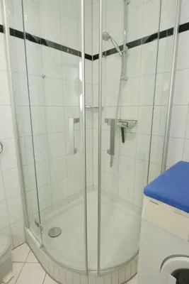 Ein Badezimmer in der Unterkunft Achtern Diek Haus 13d Wohnung 6
