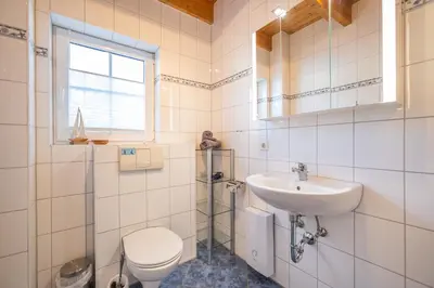Ein Badezimmer in der Unterkunft Rosenberg Haus 16a