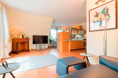 Küche/Küchenzeile in der Unterkunft Seestraße 75 Wohnung Dachgeschoß