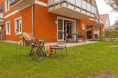 Ein Garten an der Unterkunft Alte Reihe 7 Strandelfe