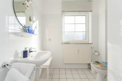 Ein Badezimmer in der Unterkunft Bahnhofstraße 13 Wohnung 3