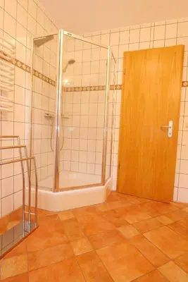 Ein Badezimmer in der Unterkunft Kranichrast Haus 11