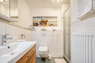 Ein Badezimmer in der Unterkunft Boddenblick Wohnung 12a