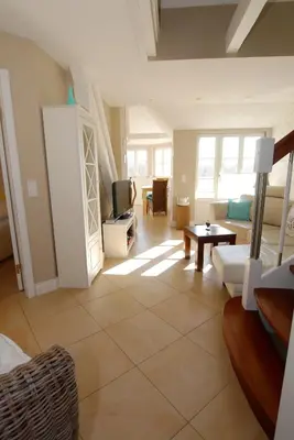 TV/Unterhaltungsangebot in der Unterkunft Müggenburger Weg 35 Wohnung oben links
