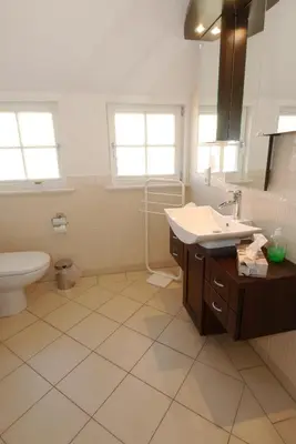 Ein Badezimmer in der Unterkunft Müggenburger Weg 35 Wohnung oben links